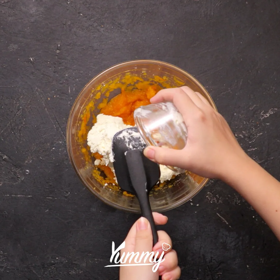 Step 2 Pumpkin Cheesecake