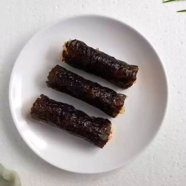 Step 5 Sushi Nasi Kepal Nori