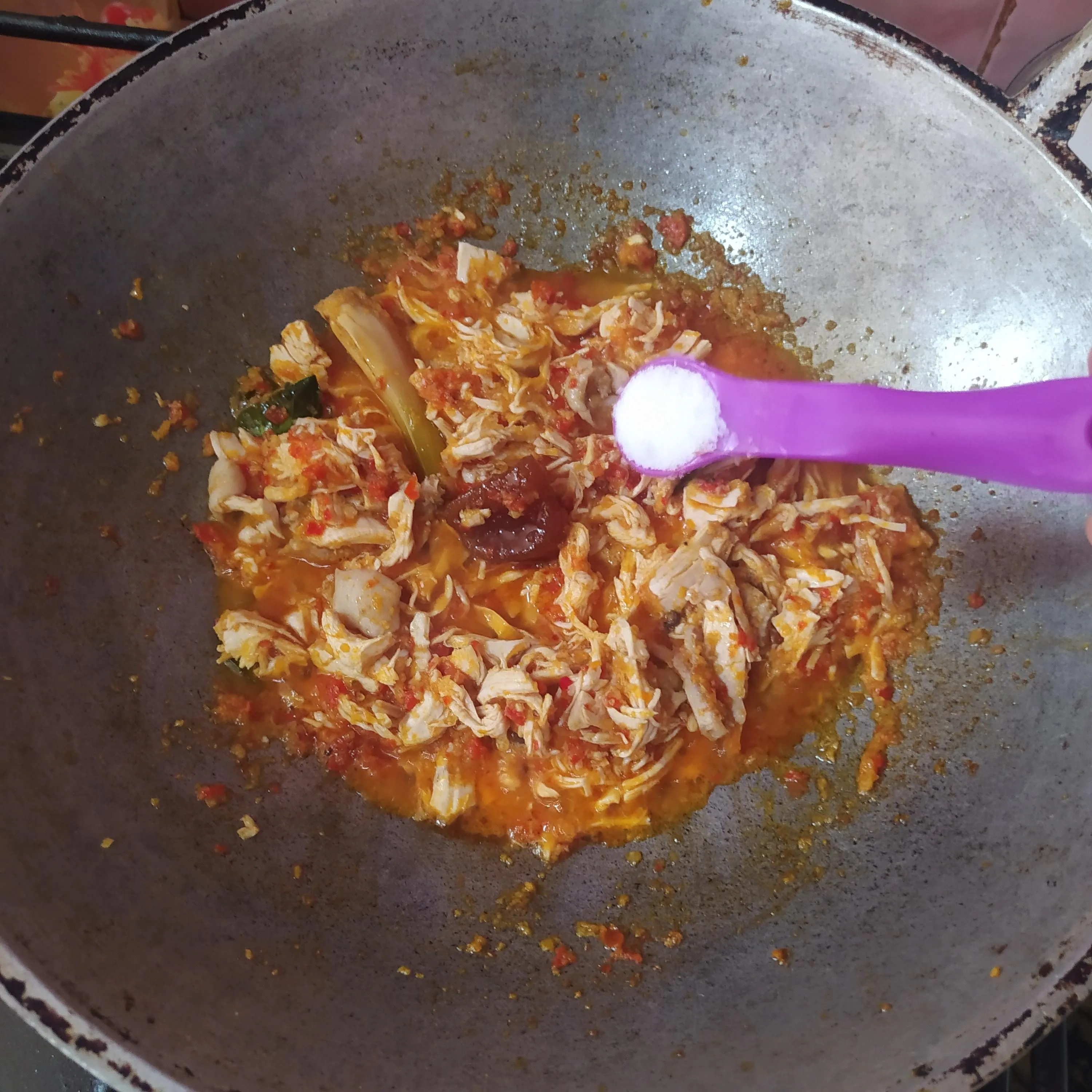 Step 4 Onigiri Ayam Suwir