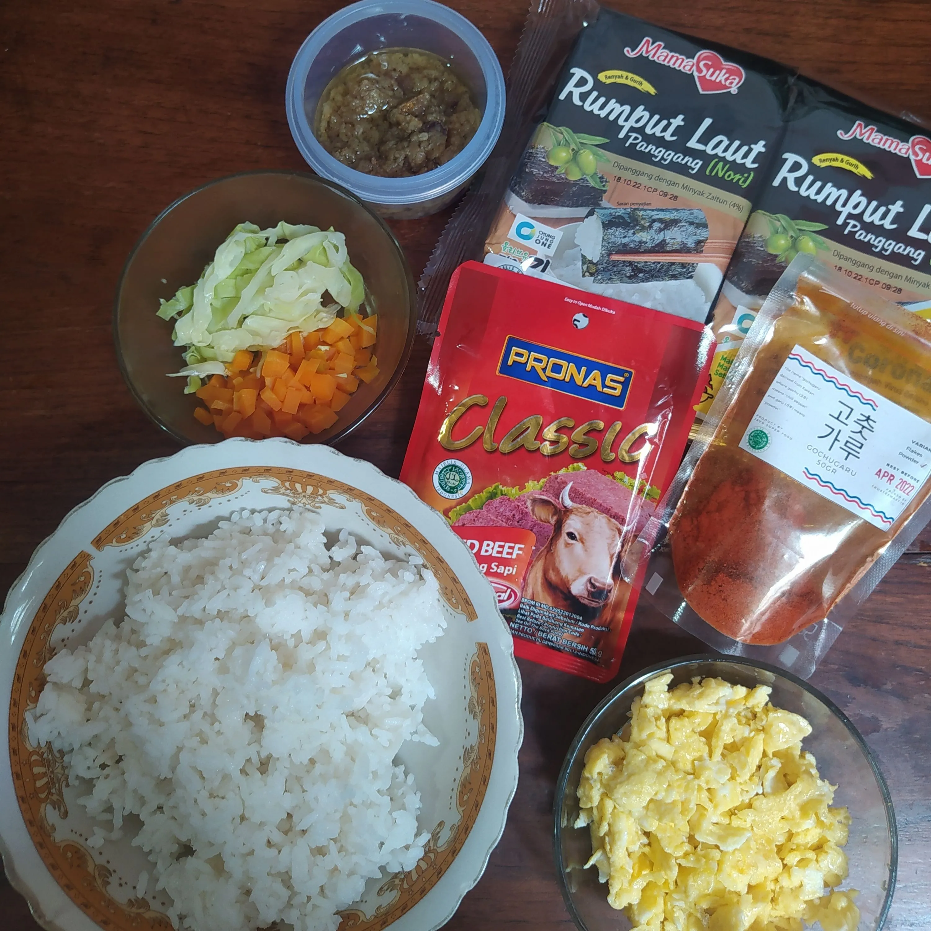 Step 1 Jumeokbab (Nasi Kepal Korea)
