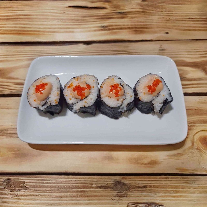 Sushi Tobiko Salmon 