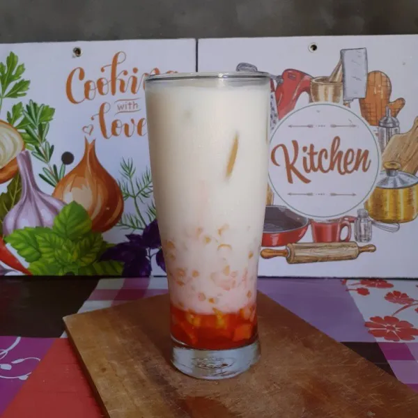 Masukkan susu full cream.
