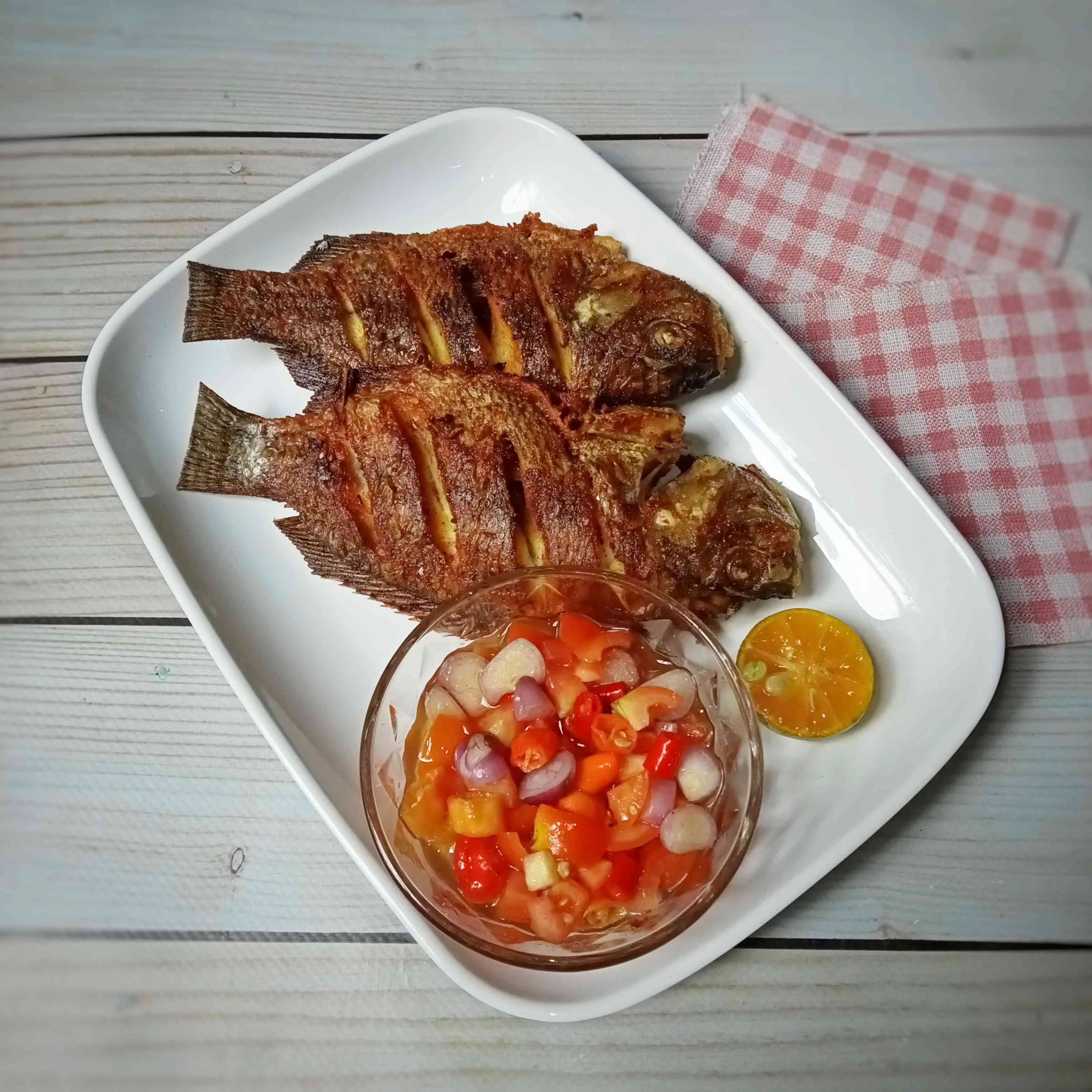 Ikan Nila Goreng Dabu-dabu