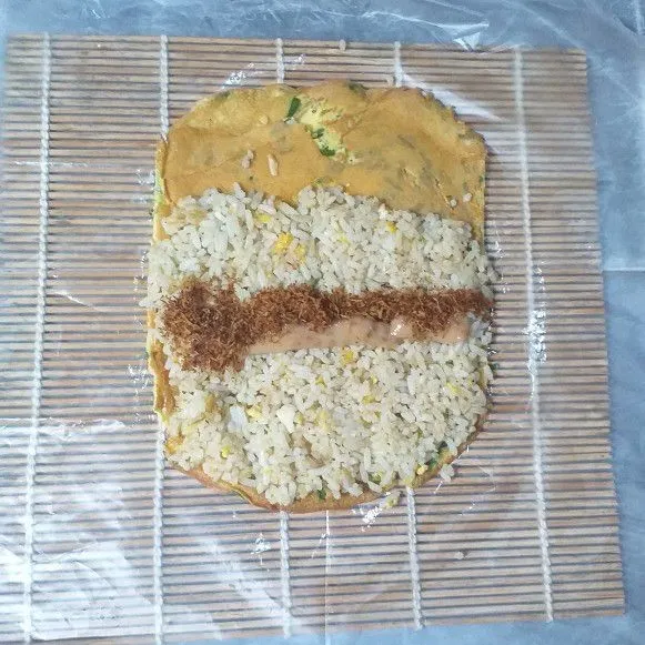 Step 5 Telur Gulung Nasi Goreng