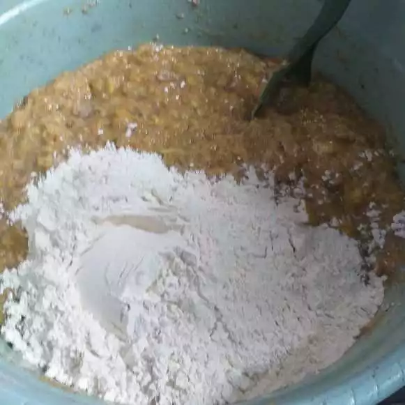 Step 3 Pisang Lapis Kukus