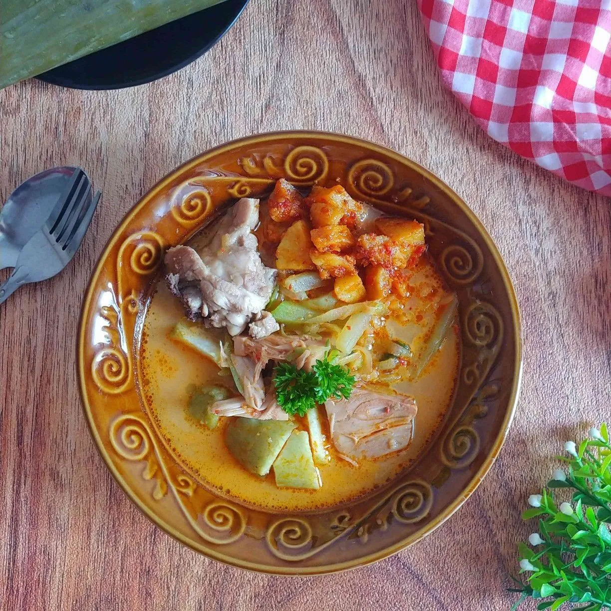 Lontong sayur nangka waluh