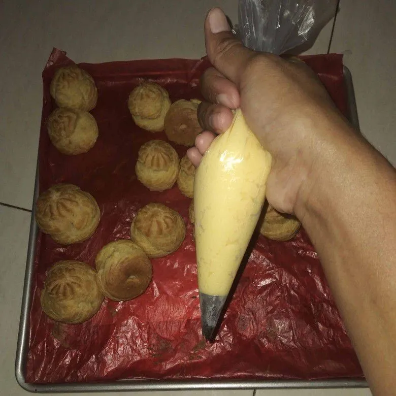 Step 10 Choux Pastry Vla Vanilla