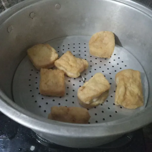 Kukus selama 30 menit.