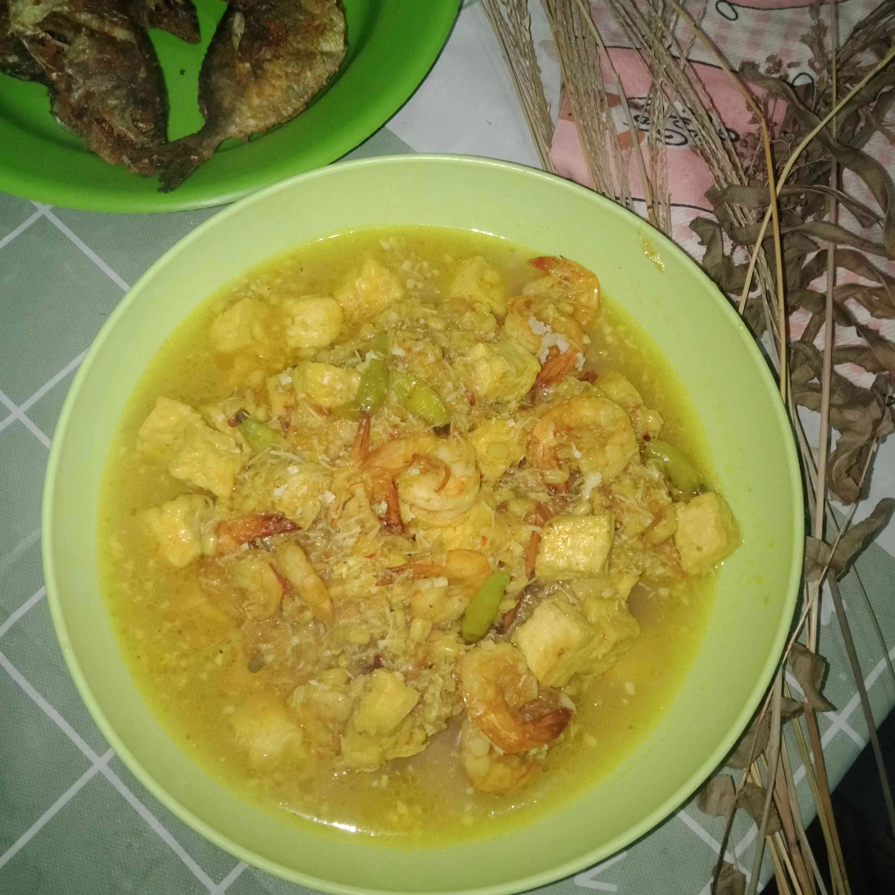 Udang Bumbu Kuning