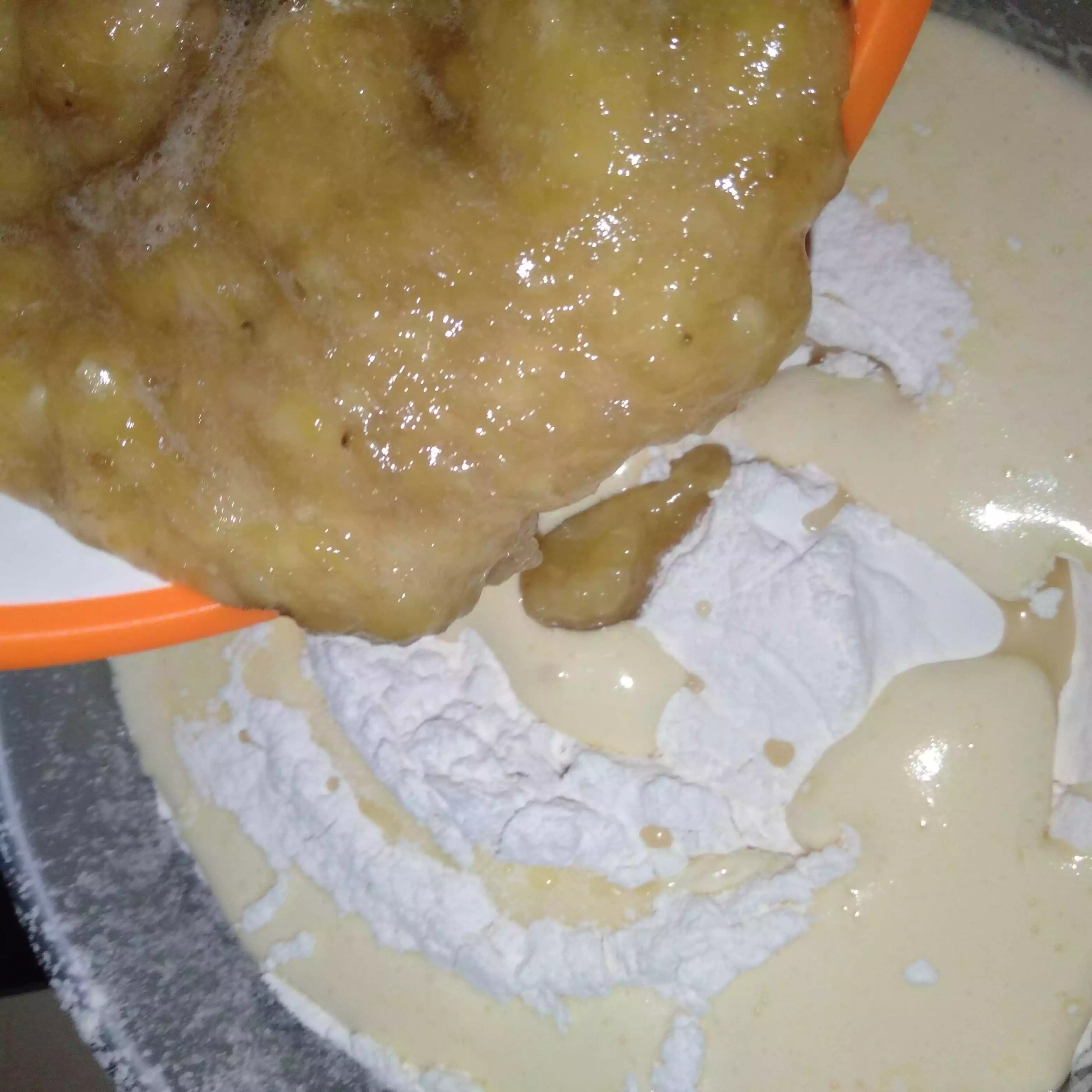 Step 4 Bolu Pisang Keju Chocochip Panggang