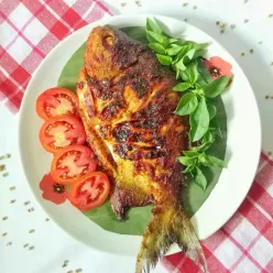 Bawal Bakar Bumbu Kuning