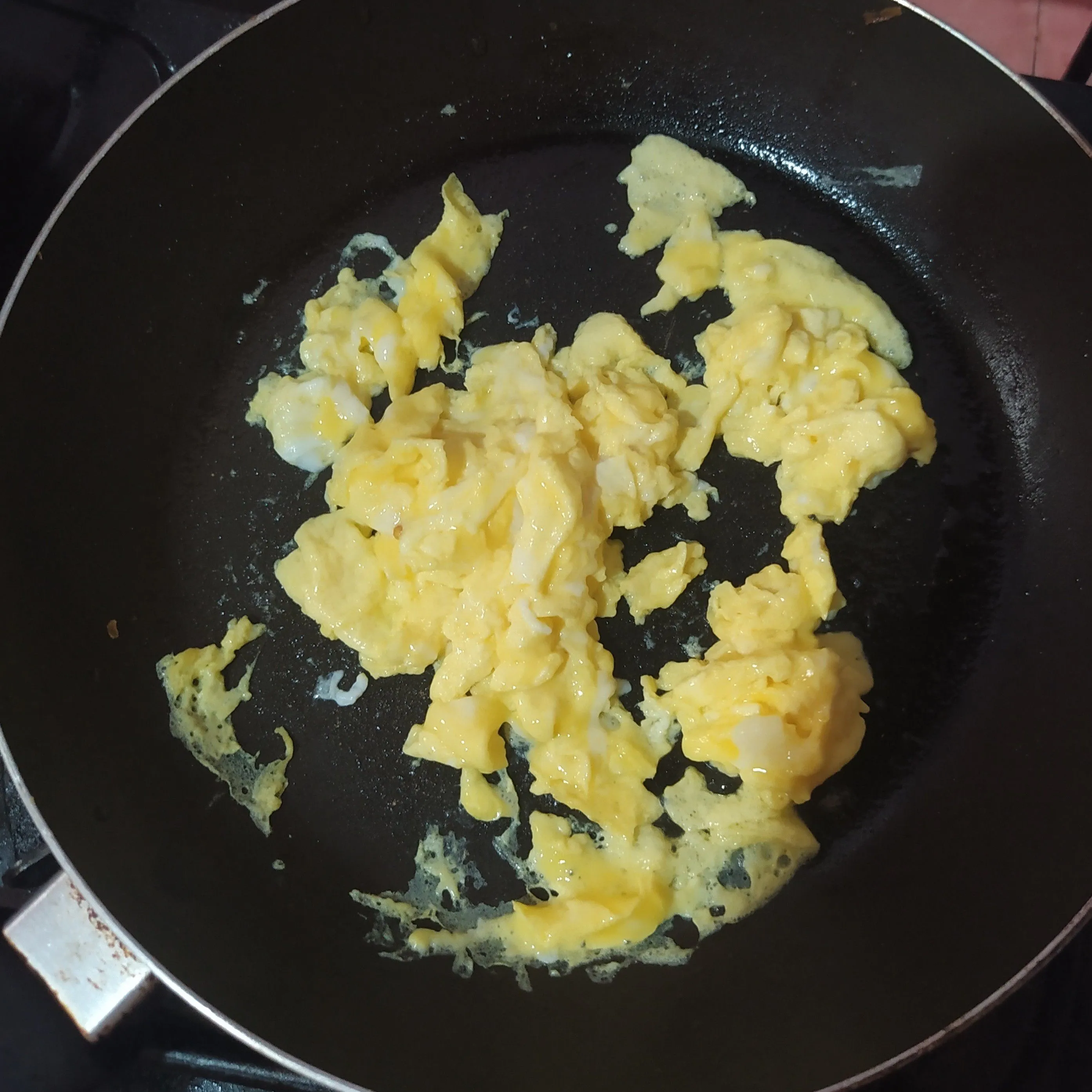 Step 2 Roti Maryam Alpukat Telur Keju