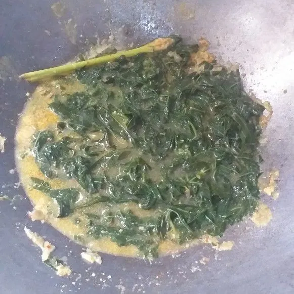 Step 5 Daun Singkong Kuah Santan