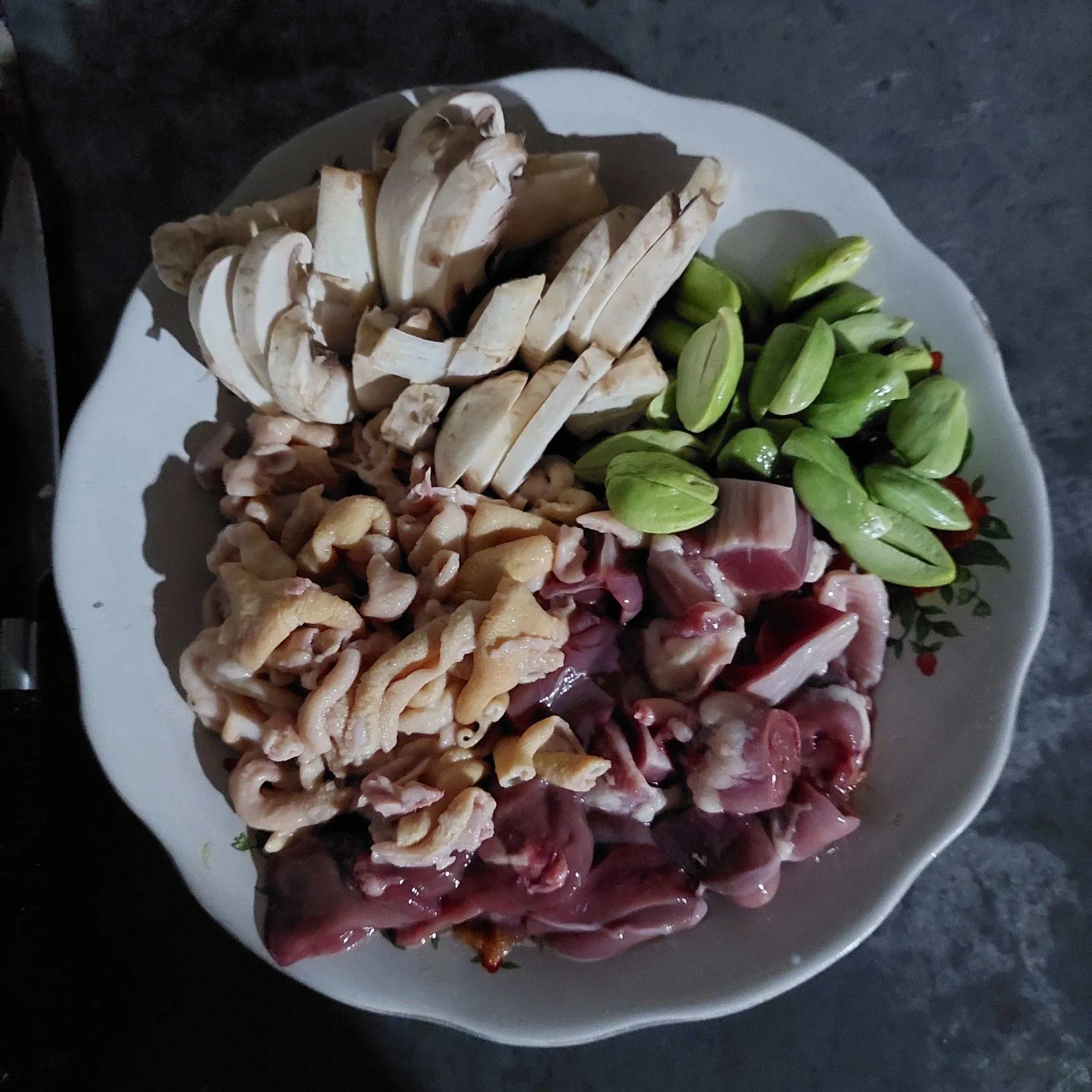 Step 1 Jeroan Ayam Masak Cabe Ijo