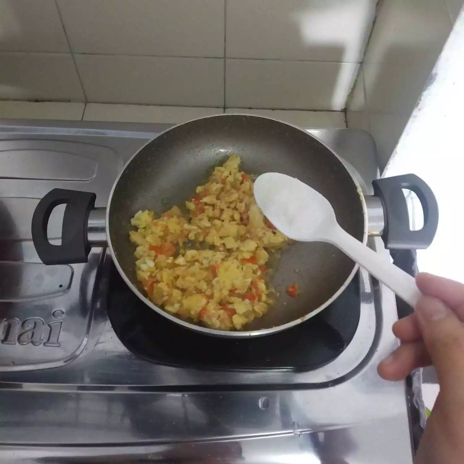 Step 3 Pangsit Goreng Lek Gino