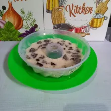 Tuang puding lapisan 1. Biarkan sampai setengah set.