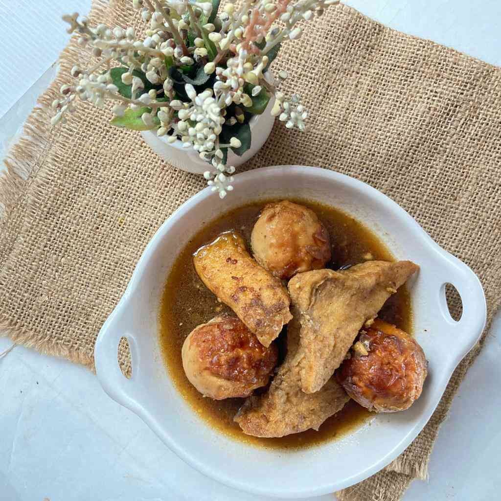 Resep Semur Telur Dan Tahu Bumbu Rempah Sederhana Rumahan Dari Nareswari