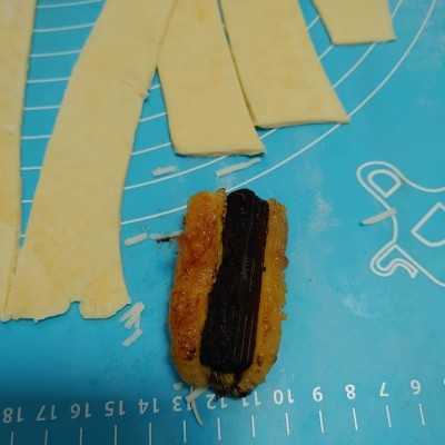 Step 7 Bolen Pisang Lilit