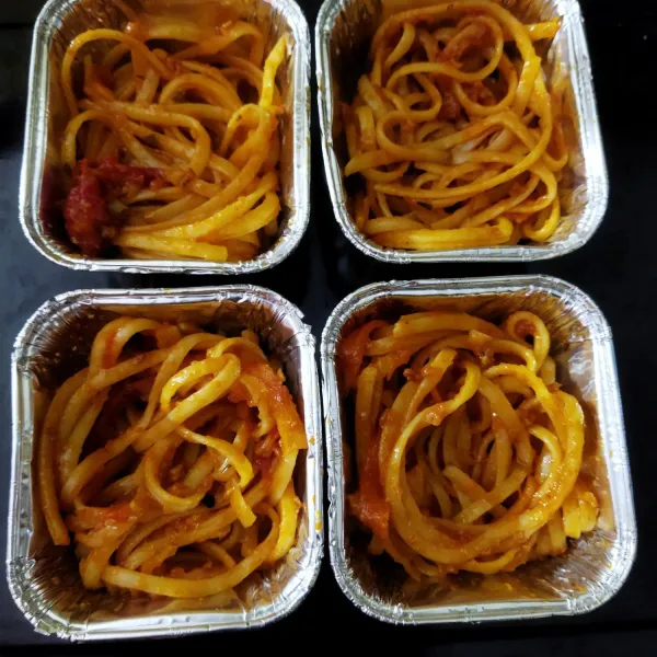 Masukkan pada aluminium foil, sisihkan dahulu.