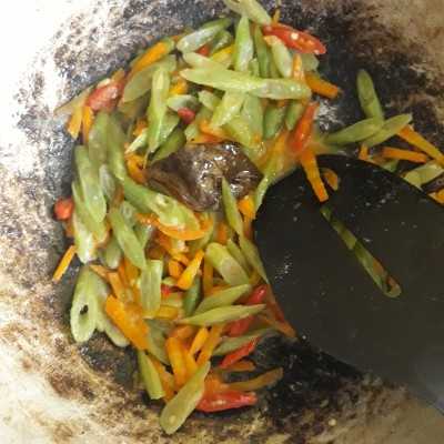 Step 7 Tumis Wortel Bumbu Jahe