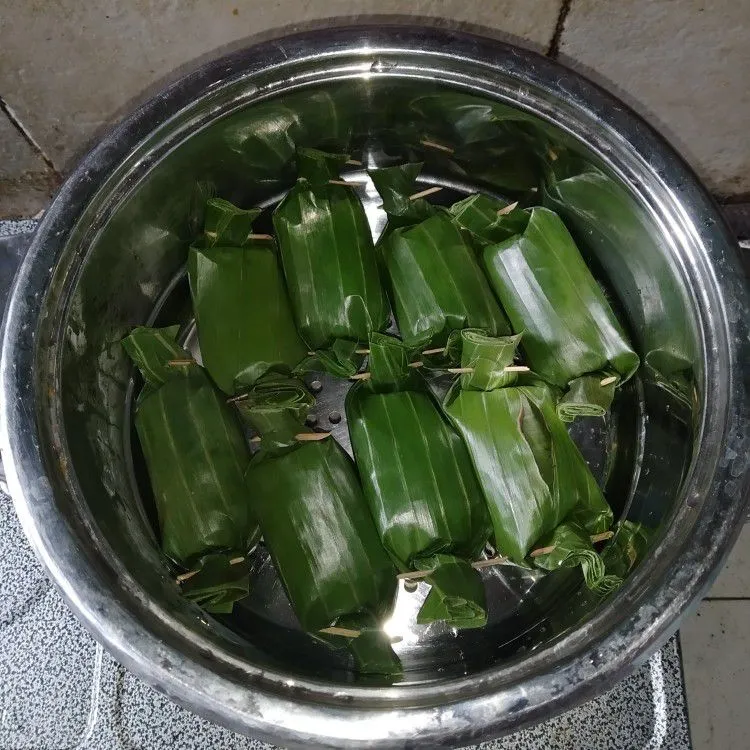 Step 6 Lemper Bakar