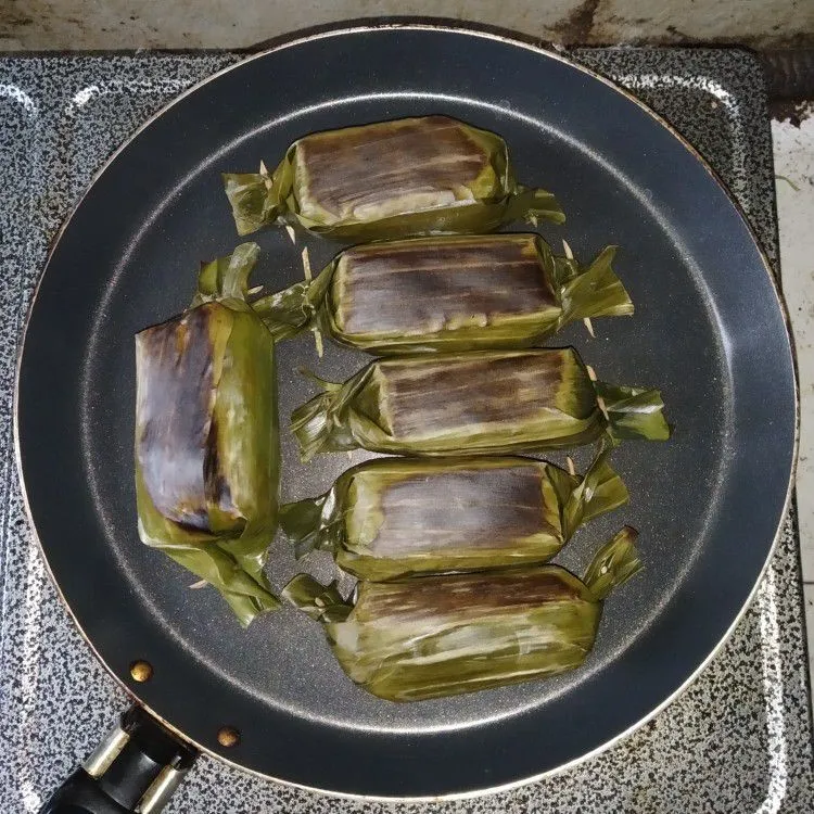 Step 7 Lemper Bakar