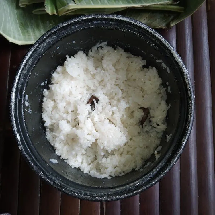 Step 2 Lemper Bakar