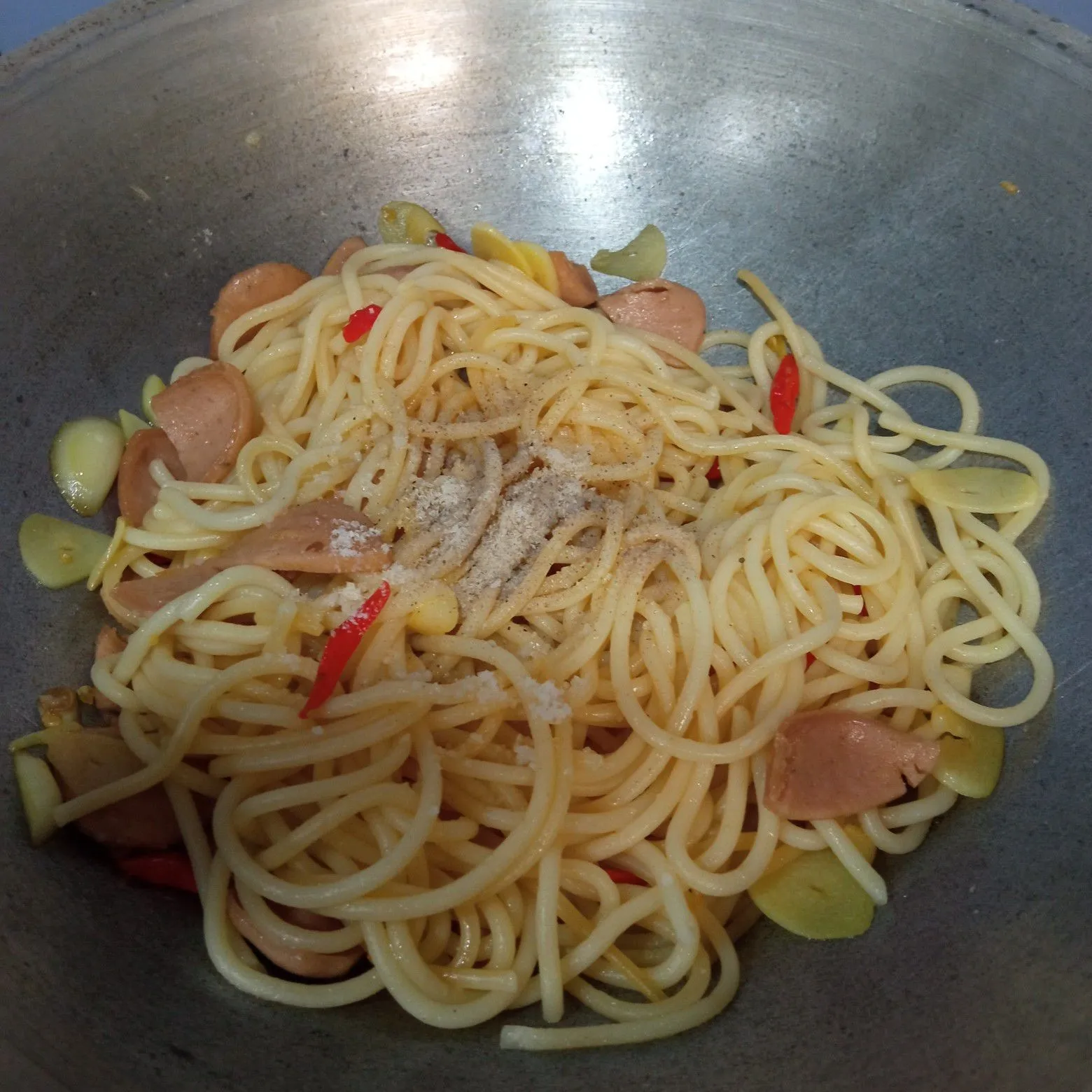 Step 6 Spaghetti Aglio Olio