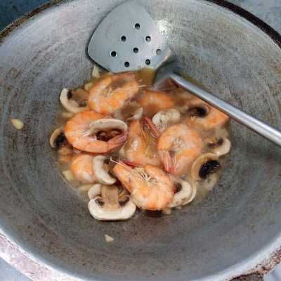 Step 4 Udang Saus Madu