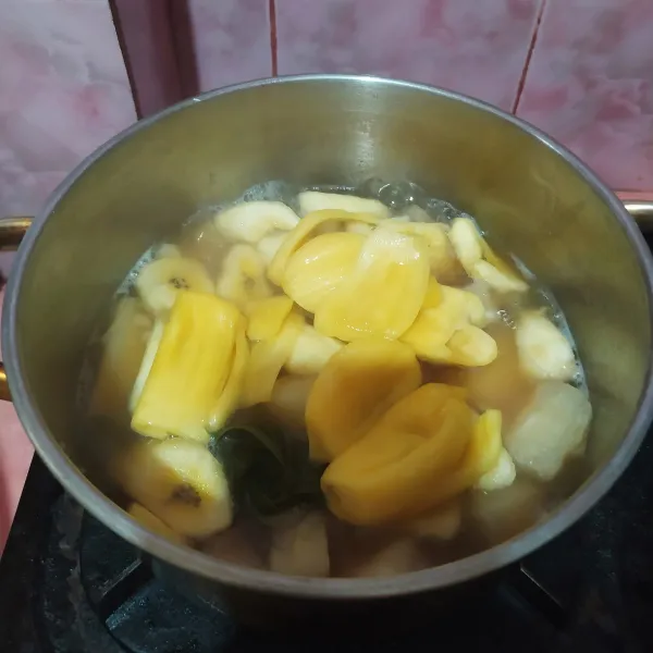 Masukkan nangka.