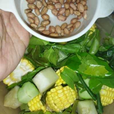 Step 1 Sayur Asem Betawi