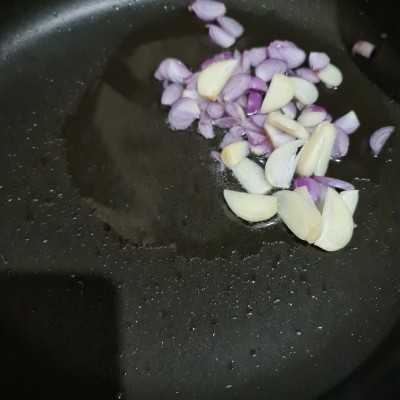 Step 2 Tumis Udang Labu Siam
