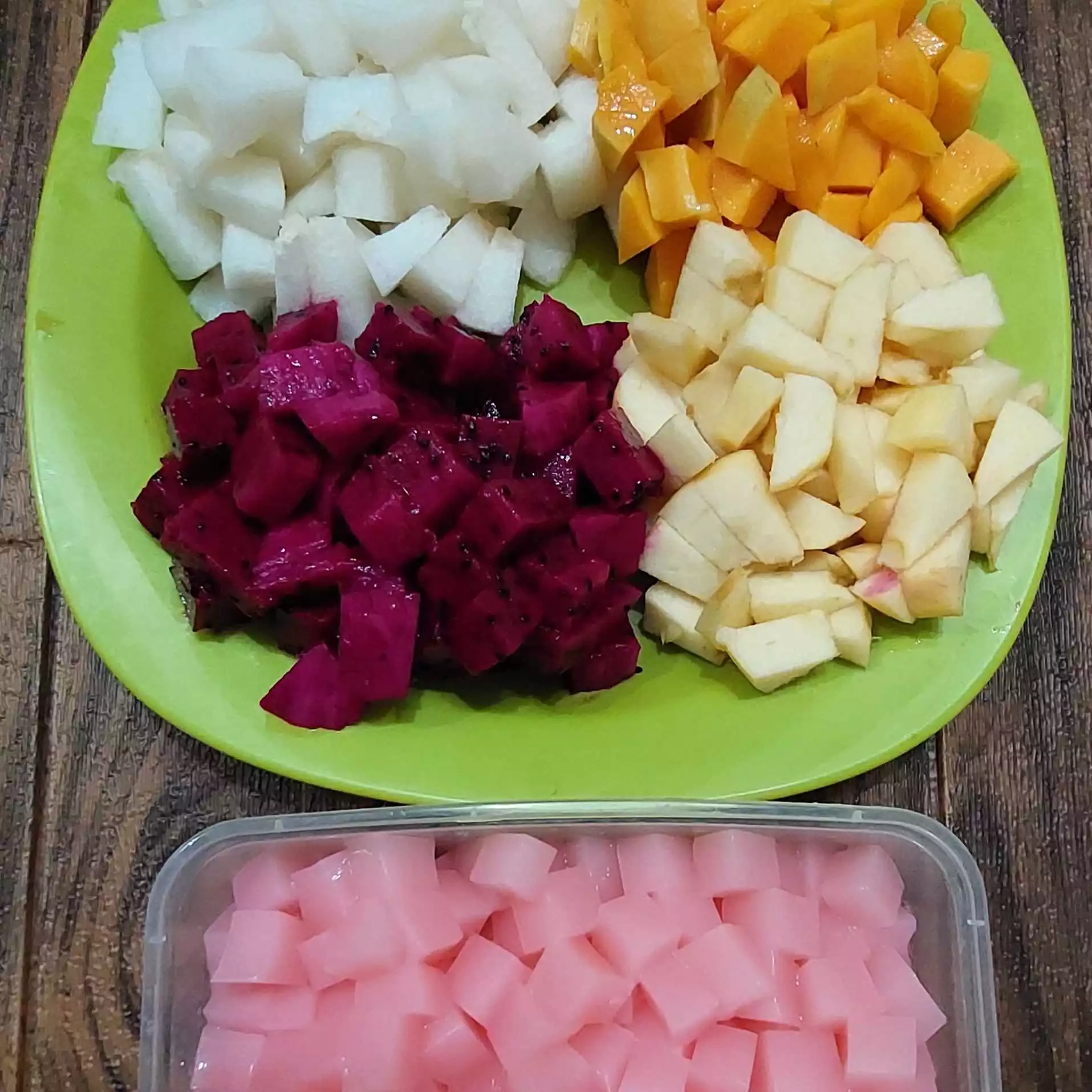 Step 1 Salad Buah Creamy