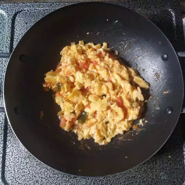 Step 6 Tumis Telur Tomat