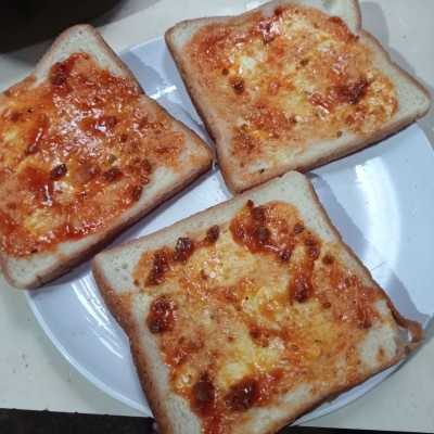 Step 1 Pizza Roti Tawar Sosis