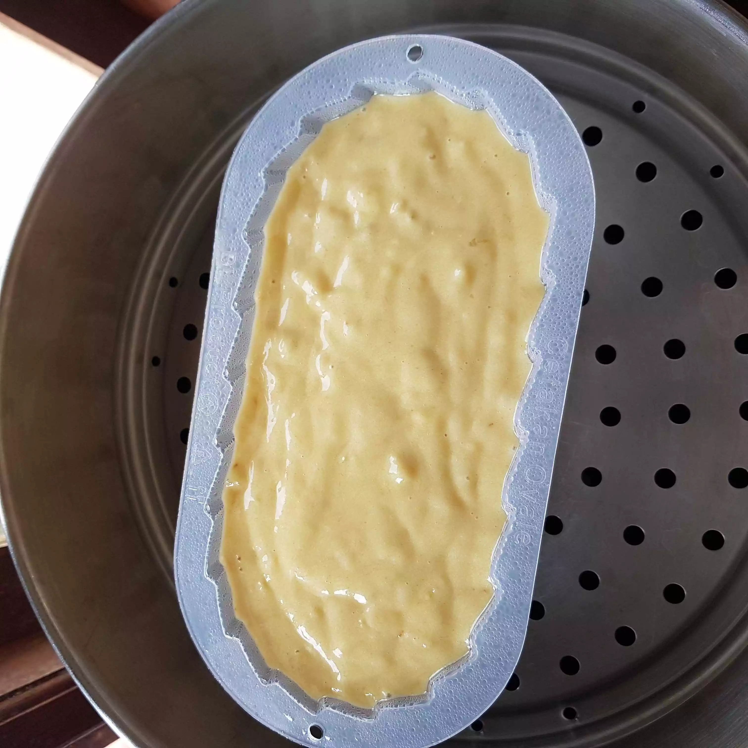 Step 5 Kue Pisang Buncit Keju