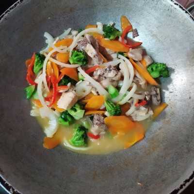 Step 6 Tumis Ayam Brokoli