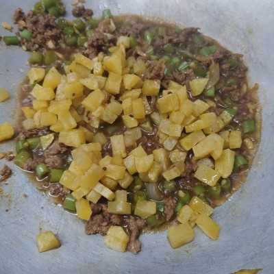Step 5 Tumis Daging Kentang Buncis