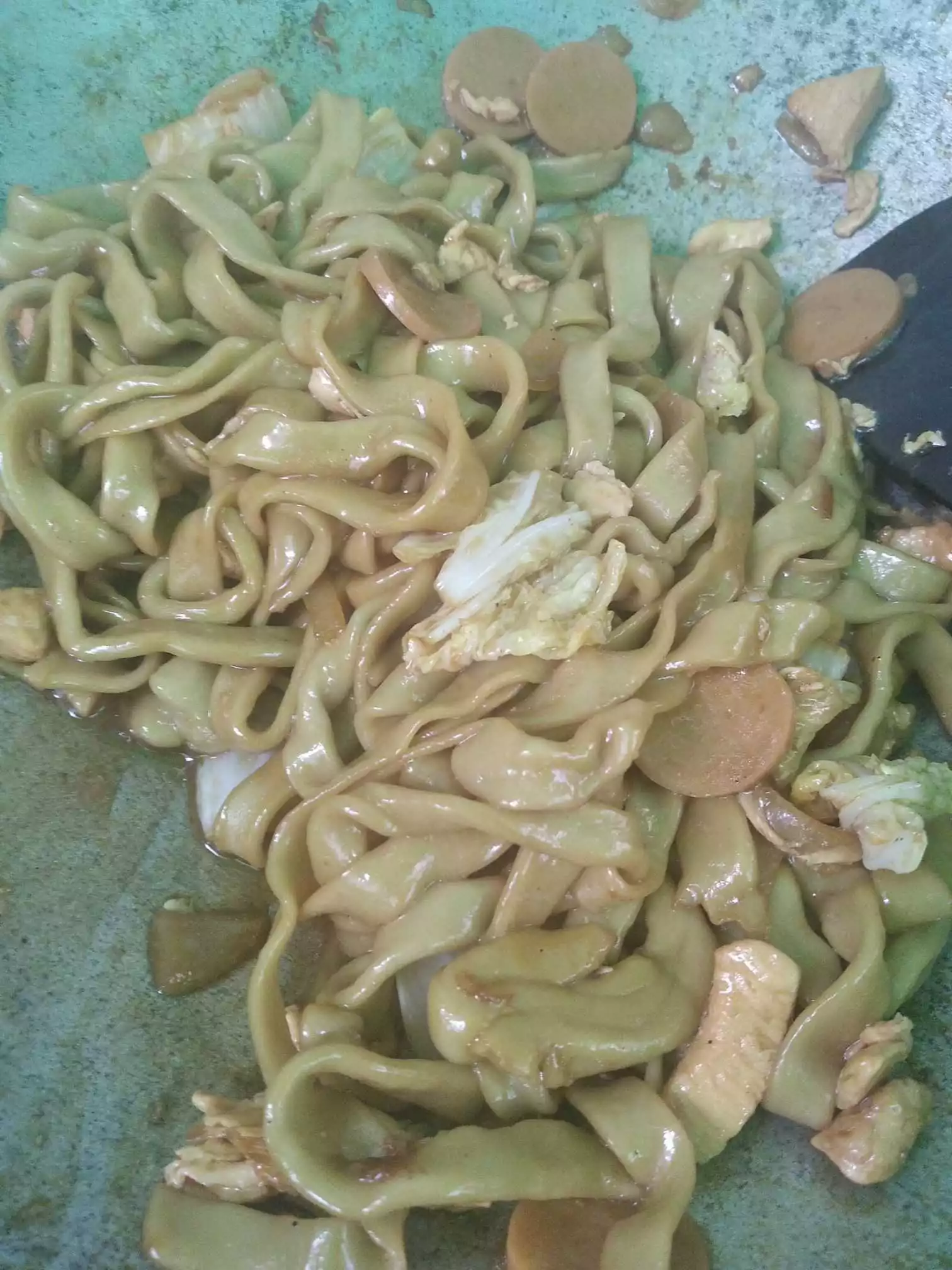 Step 5 Mie Nyemek Bunga Telang