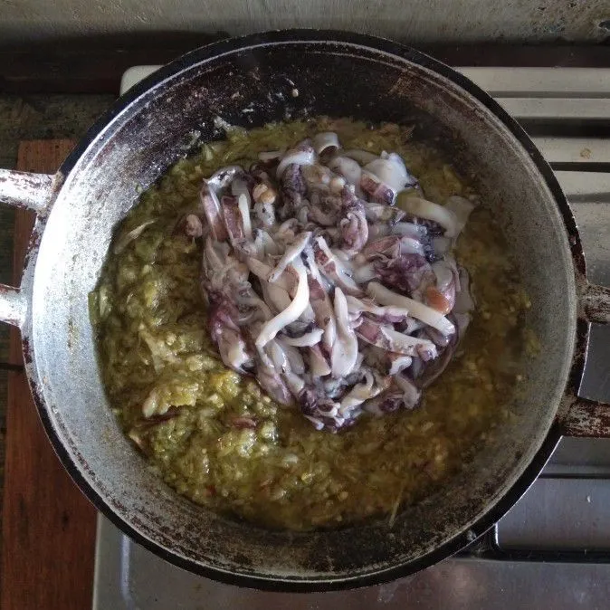 Step 9 Sambal Cumi Hitam