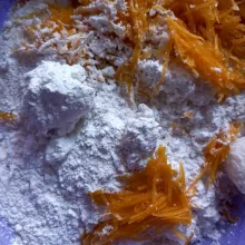 Masukkan tepung beras.