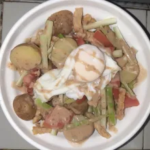 Berikan saus wijen.