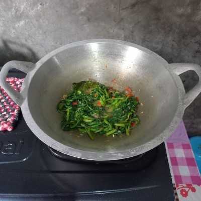 Step 5 Kangkung Belacan