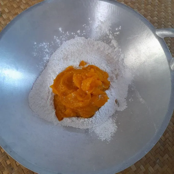 Step 3 Pais Waluh Pisang