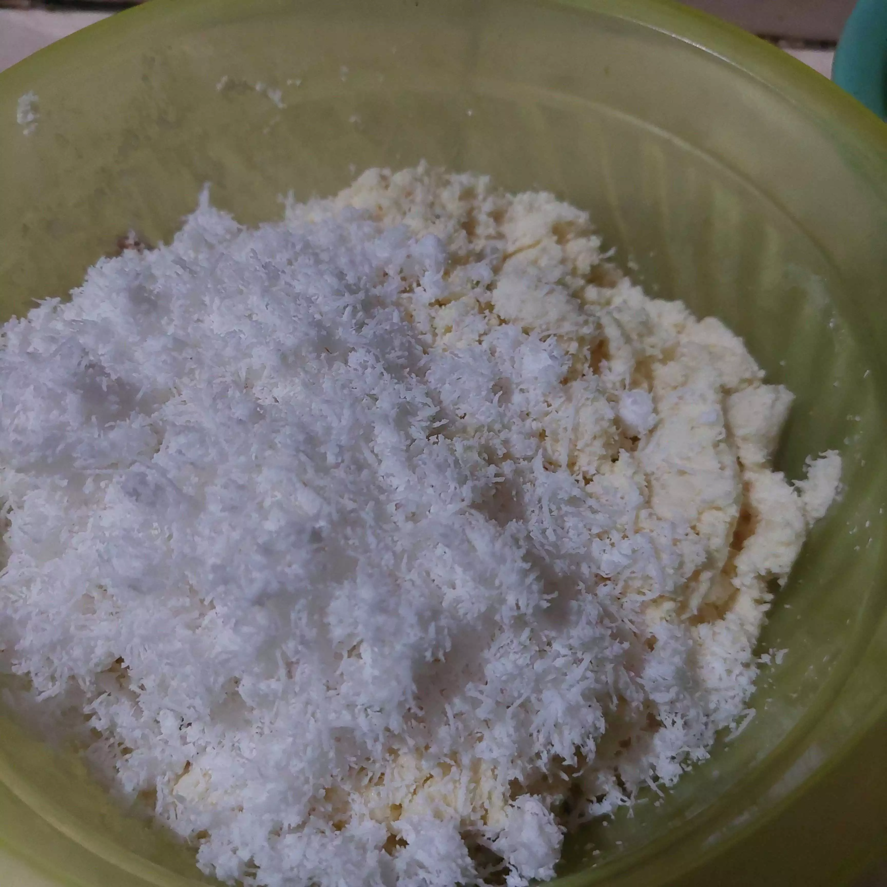 Step 1 Perkedel Singkong Kelapa