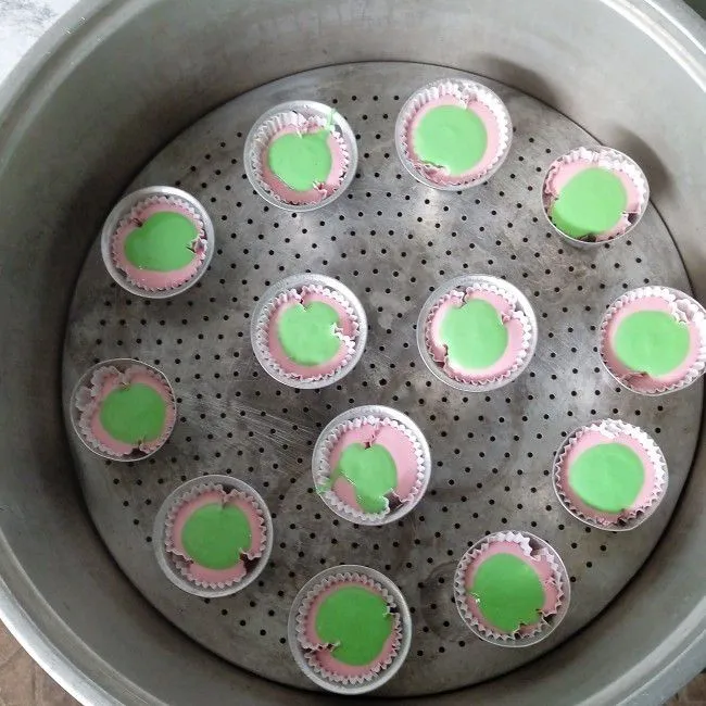 Step 4 Bolu Kukus