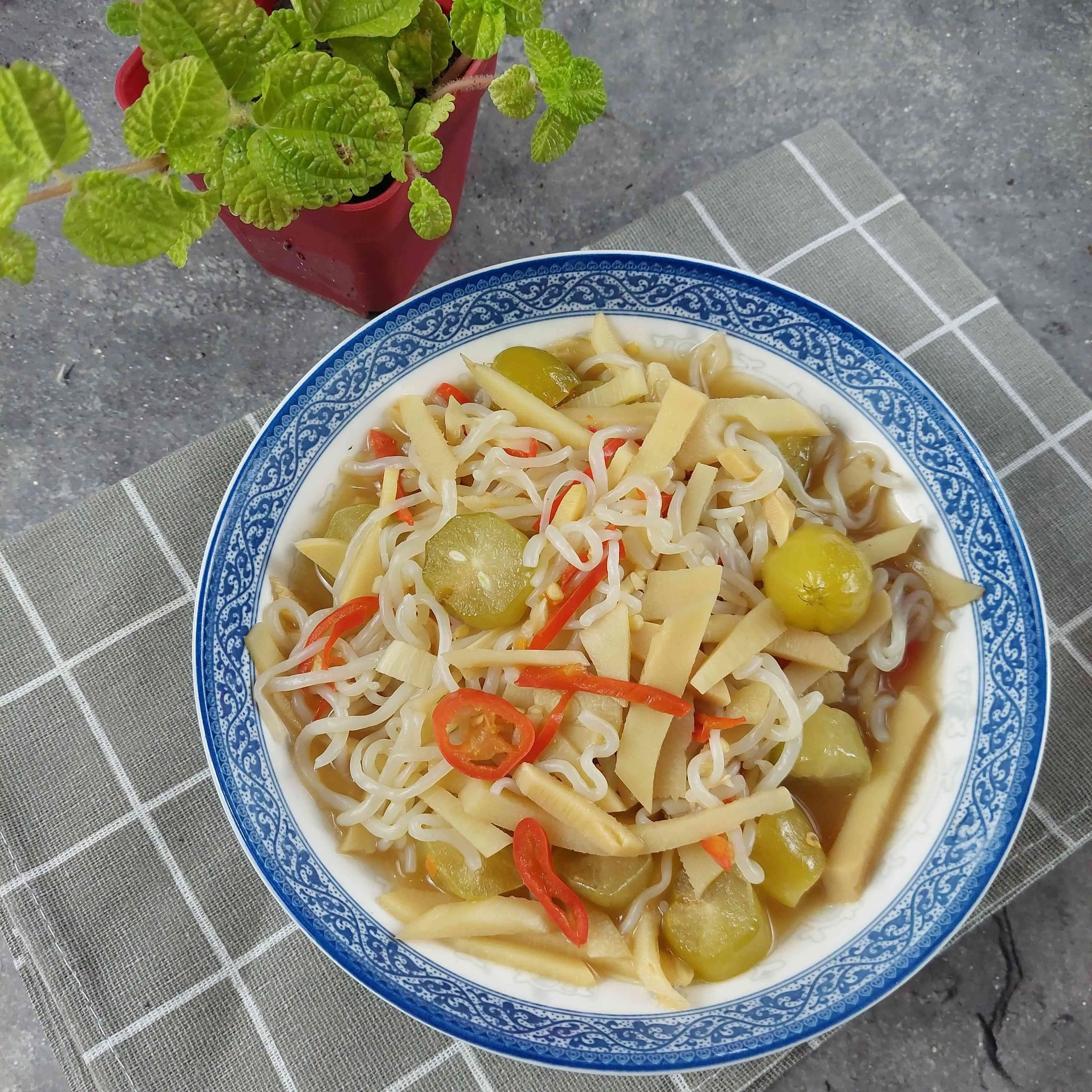 Rebung Shirataki Kuah Asam