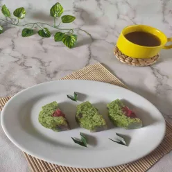 Puding lumut kelor