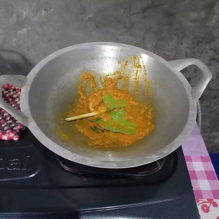 Step 2 Tengkleng Ayam Pedas