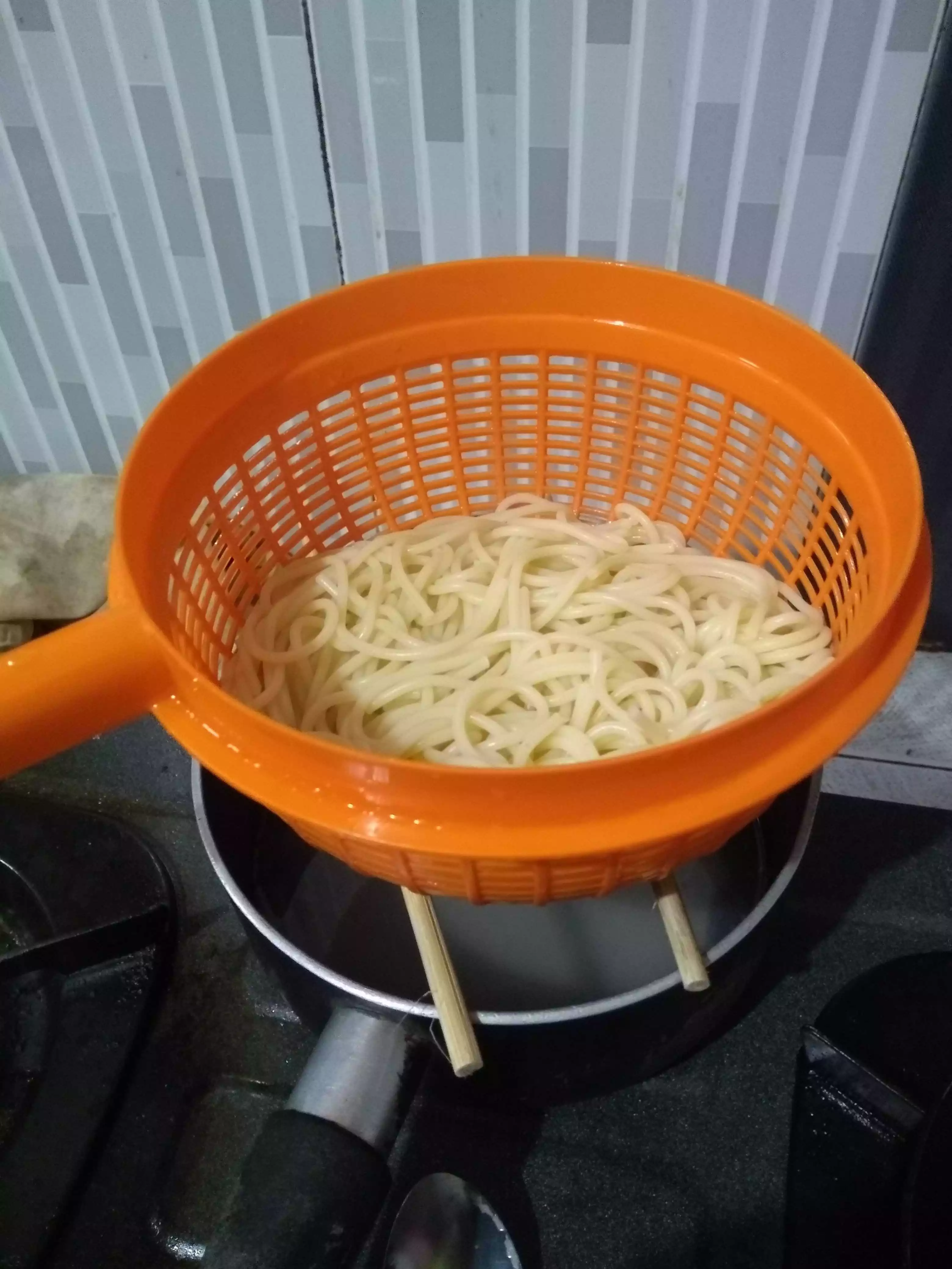 Step 1 Spaghetti Aglio Olio simple